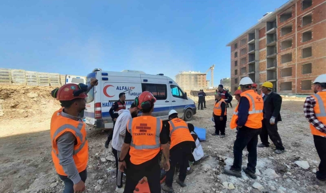 İş makinesinin çarptığı işçi hayatını kaybetti