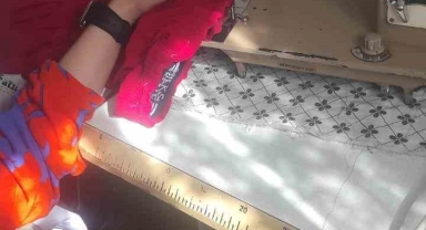 İskenderun'da vatandaşın parmağına batan iğne çıkarıldı