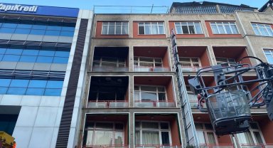Isparta'da 4 katlı otelde korkutan yangın