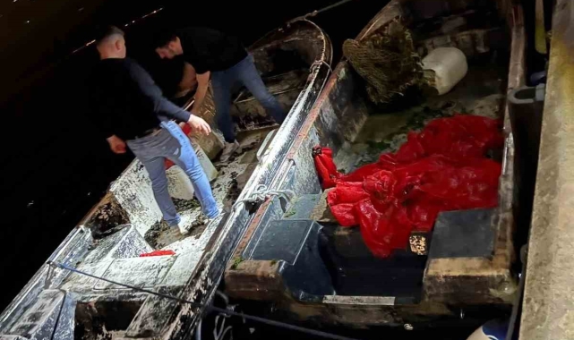 İstanbul'da 1 buçuk ton kaçak midye ele geçirildi