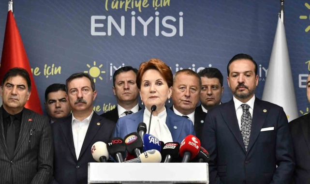 İYİ Parti Genel Başkanı Akşener: "En kısa sürede olağanüstü seçimli kongremizi toplayacağız"