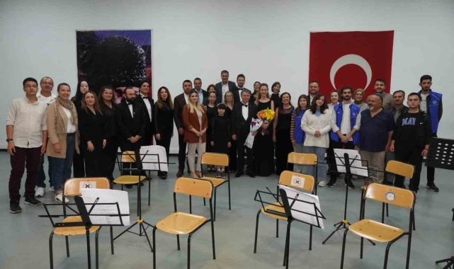 İzmir Senfoni orkestrası Çivril'de ilk kez konser verdi