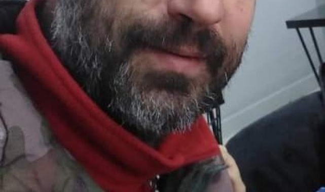 İzmir'de dehşet: Biri 8 kez bıçakladı, diğeri ateş etti