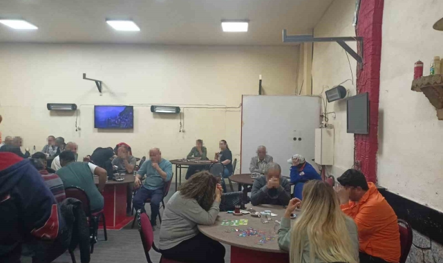 İzmir'de kumar baskını: 68 kişi yakalandı