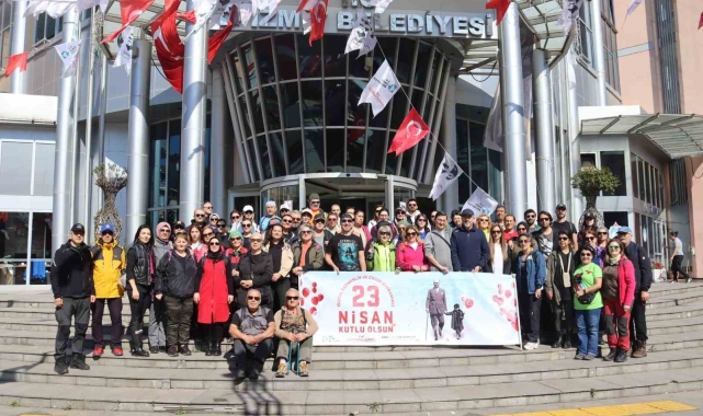 İzmit Belediyesinin 23 Nisan etkinlikleri doğa yürüyüşü ile başladı
