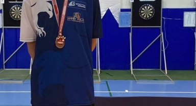 İznik'li dart sporcusu Toprak Aras milli takımda