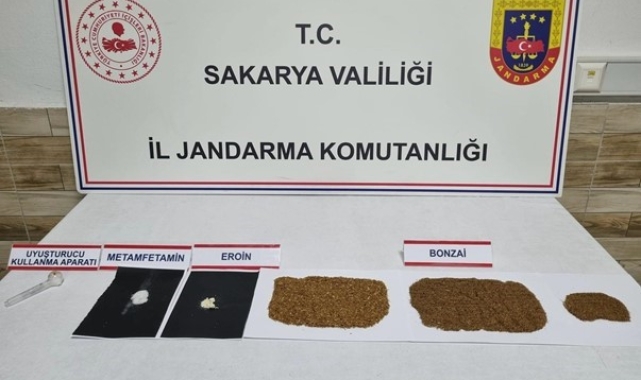 Jandarmadan uyuşturucu operasyonu: 23 gözaltı, 1 tutuklama