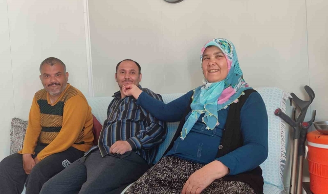 Kahramanmaraş'ta fedakar anne, kendini kas hastası çocuklarına adadı