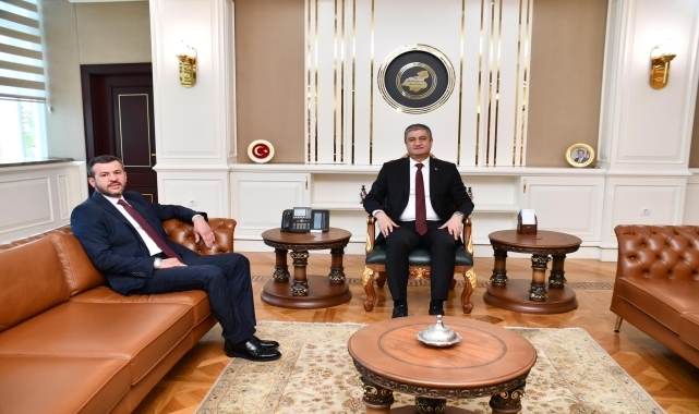 Karabük Belediye Başkanı Çetinkaya, ilk ziyaretini Vali Yavuz'a yaptı