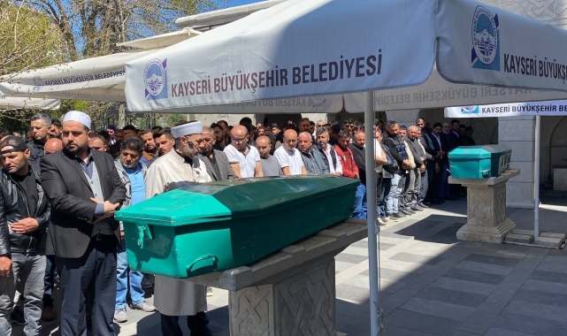 Karbonmonoksitten zehirlenen kardeşler toprağa verildi