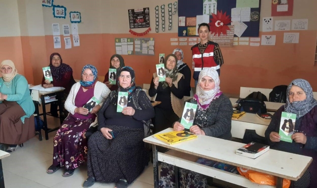 Kars'ta jandarmadan annelere uyuşturucu eğitimi
