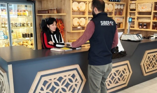 Kars'ta polisten esnafa bayram uyarısı