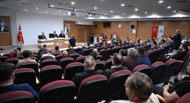 Kartepe'de yeni dönemin ilk meclis toplantısı yapıldı