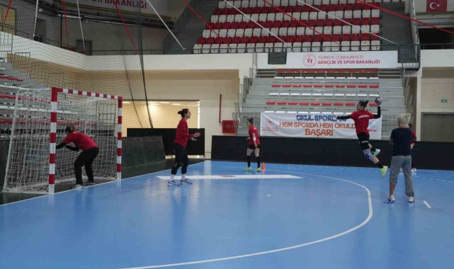 Kastamonu Belediyespor, Konyaaltı Belediyespor'u konuk edecek