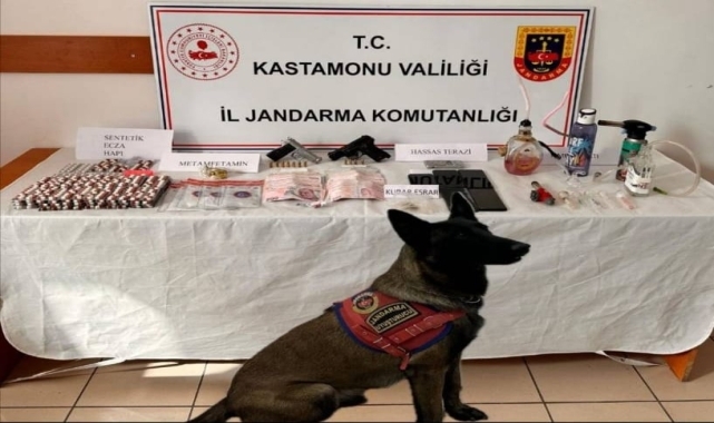 Kastamonu'da uyuşturucu operasyonunda yakalanan 3 kişi tutuklandı