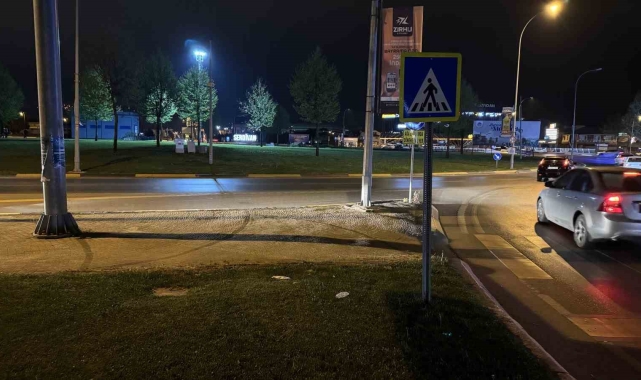 Kavşağı boks ringine çevirdiler: O anlar kamerada