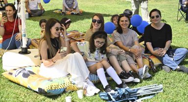 Kent sakinleri Komşu Sahnesi'nde bir araya geldi