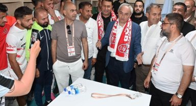 Kepez Belediyespor, Tarsus İdman Yurdu mücadelesinden 9-0 galip ayrıldı