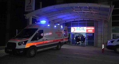 Kırıkkale'de ambulans ile ticari taksi çarpıştı: 4 yaralı