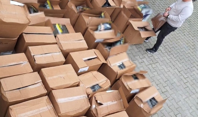 Kırklareli'nde kaçakçılık operasyonu: 347 bin 340 makaron ele geçirildi