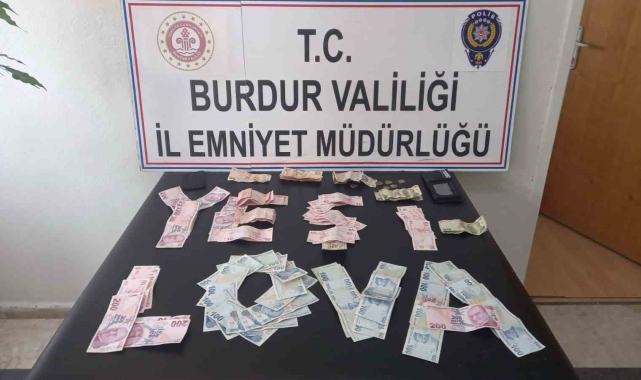Kıyafet değiştirip semt pazarına dadanan hırsız yakalandı