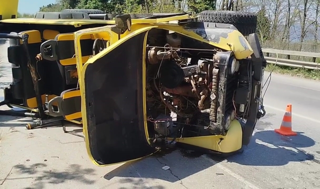 Kontrolden çıkan cip devrildi: 2 yaralı