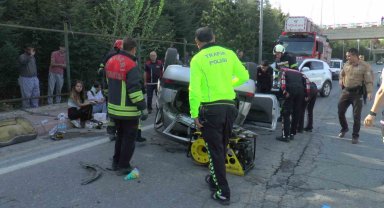 Kontrolden çıkan otomobil takla attı: 2'si ağır 4 yaralı