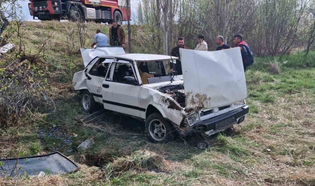 Kontrolden çıkan otomobil tarlaya uçtu: 4 yaralı