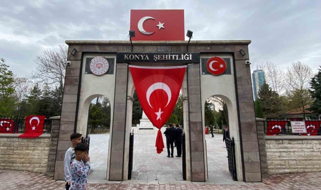 Konya'da Şehitlik ve mezarlıklarda bayram ziyaretleri