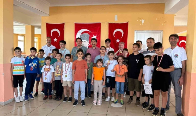 Köyceğiz'de gerçekleşen Satranç Turnuvası'na 72 sporcu katıldı