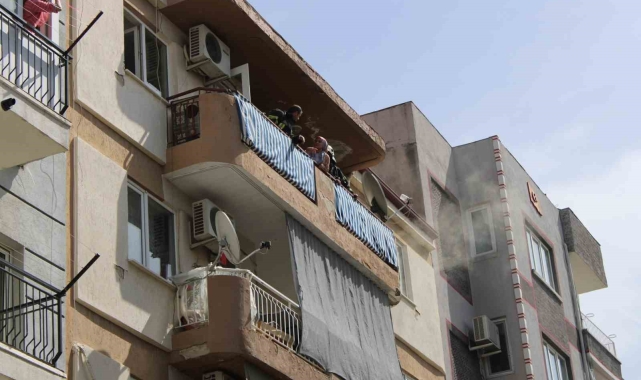 Küçük çocuk çakmakla oynarken evi yaktı