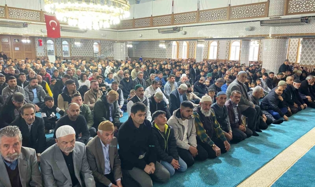 Kulu'da bayram namazı kılındı