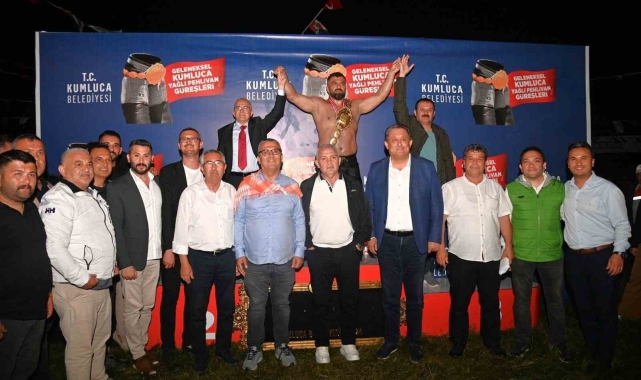 Kumluca'da başpehlivan Fatih Atlı