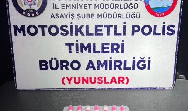 Kütahya'da Yunus Timleri bir kişiden uyuşturucu hap ele geçirdi