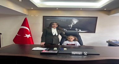 Laçin'de Kaymakam Şimşek makamını öğrencilere devretti