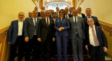 Macaristan'da Samsun zirvesi