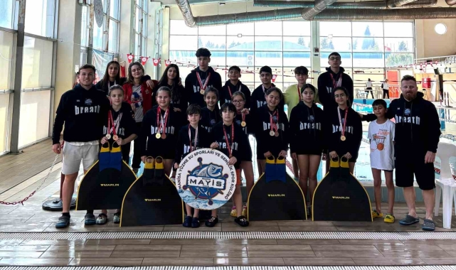 Manisa'da Okul Sporları Su Altı Sporları Paletli Yüzme Yarışmaları tamamlandı