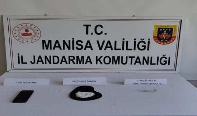 Manisa'da uyuşturucu operasyonu: 3 tutuklama