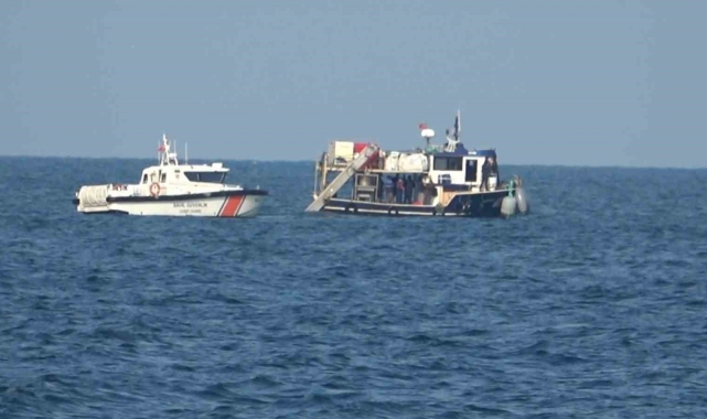 Marmara Denizi'nde kayıp mürettebata ait olduğu düşünülen cansız beden bulundu
