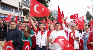 Marmaris'teki 23 Nisan kortejinde 104. yıl coşkusu