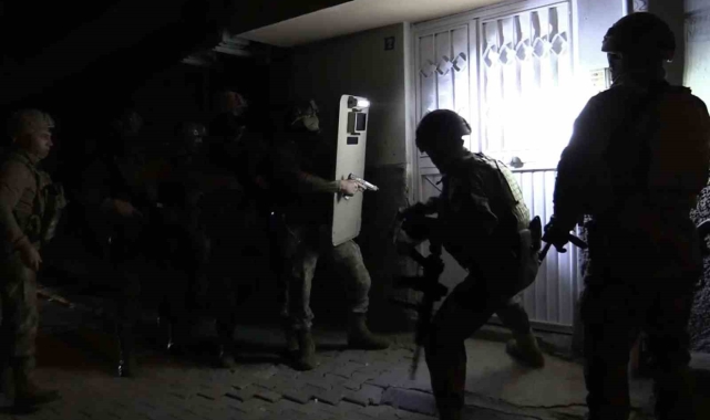 Mersin'de DEAŞ operasyonu: 3 gözaltı