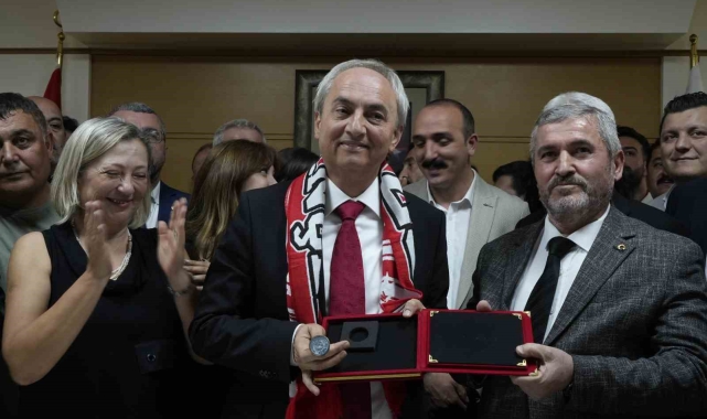 Mesut Kocagöz: "Kepez'de makam diye bir şey yok"