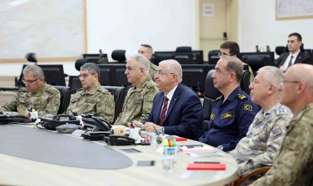 Milli Savunma Bakanı Güler: "Yurt içinde ve sınır ötesinde icra edilen başarılı operasyonlar ile terör örgütüne ağır darbe vurulmuş, artık örgütün hareket kabiliyeti bitme noktasına gelmiştir"