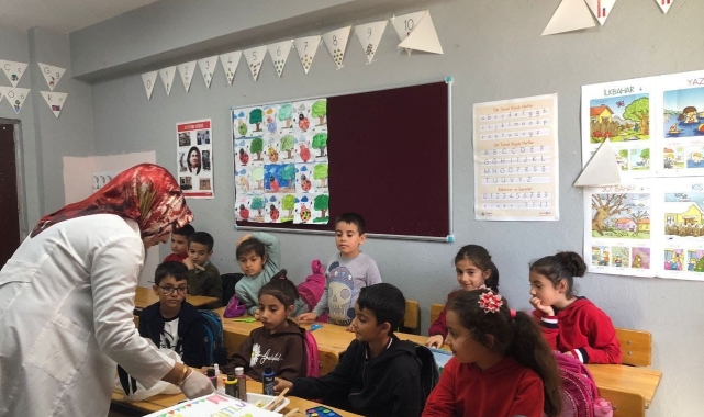 Minik eller mesleki kurslarla hayal ettiklerini üretti