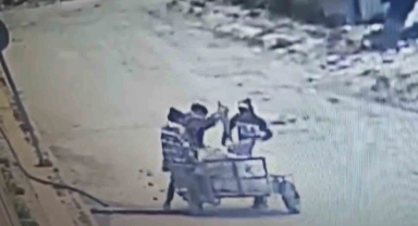 Motosikletli mazgal hırsızları kamerada