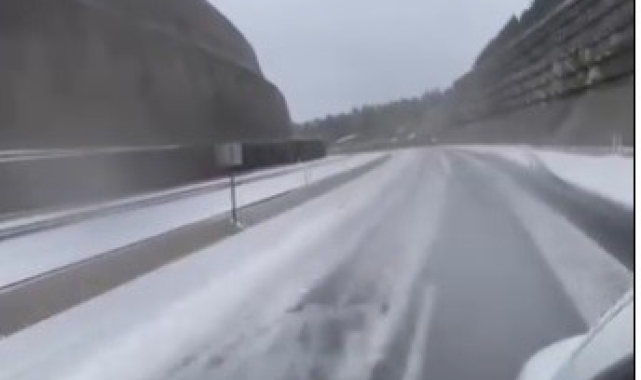 Muğla'da yollar beyaza büründü