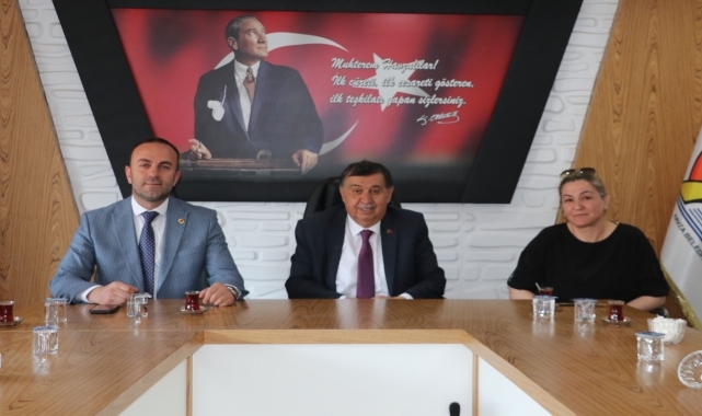 Muhtarlardan Havza Belediye Başkanı İkiz'e ziyaret