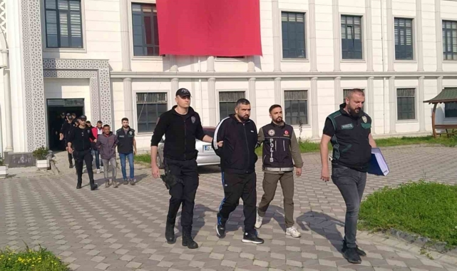 "Narkoçelik-11" operasyonunda gözaltına alınan çete üyeleri adliyeye sevk edildi