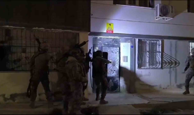 'Narkoçelik-14' operasyonlarında 322 kilogram uyuşturucu madde ve 135 bin adet uyuşturucu hap ele geçirildi