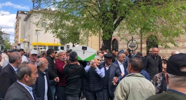 Oğlunun şehadet gününde vefat etti